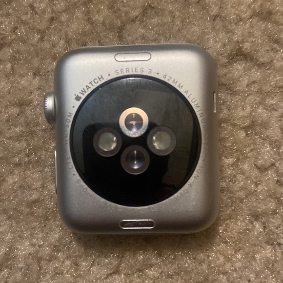 Apple Watch Series 3 42mm - Picture 3 of 3